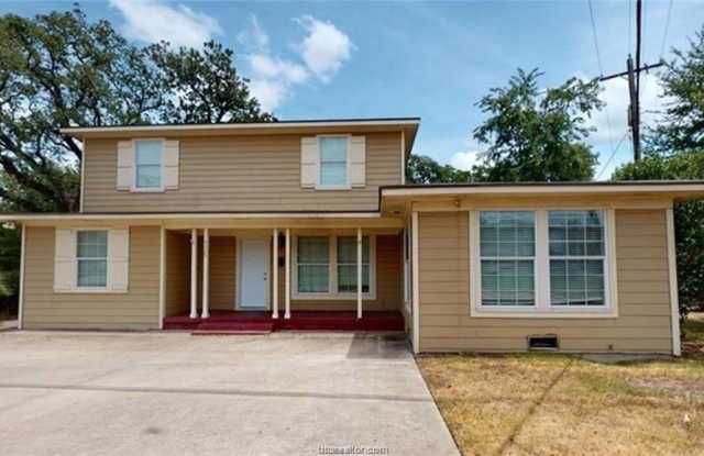 Photo of 4309 Old College Road