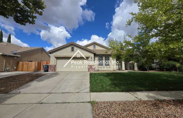 Photo of Spacious 4bd/2ba Plumas Lake Home with 2 Car Garage!