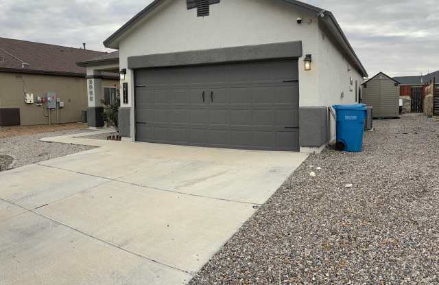 10129 Red Valley Street