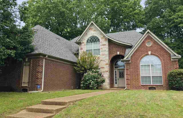 6128 MAGGIE OAKS DR - 6128 Maggie Oaks Drive, Bartlett, TN 38135