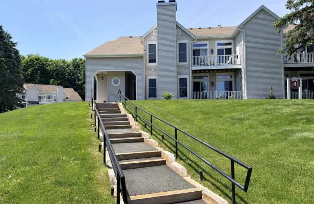 413 Diamond Rock Circle