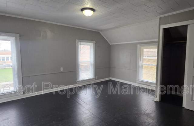 1637 Saint Marys Avenue