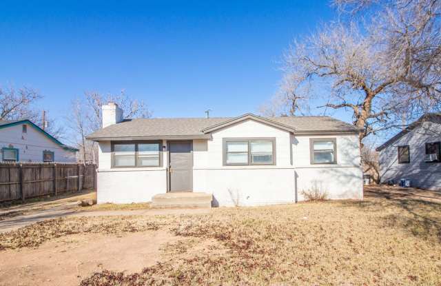 Great 3 Bedroom 1 Bathroom House for $995/month!