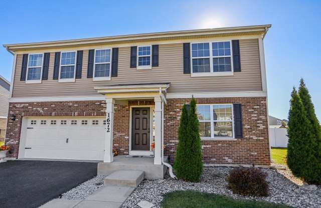 Photo of 1672 Glenbrooke Lane