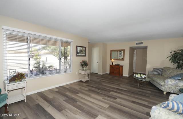 10113 W SIGNAL BUTTE Circle