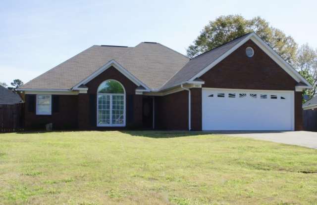 Photo of Charming 3-Bedroom Home with Split Floor Plan for Rent – 3304 Chariot Court, Phenix City, AL