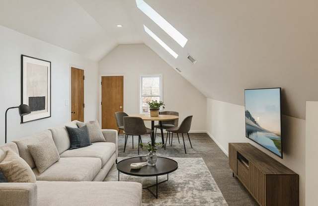 3227 S Carpenter Street unit: 4F