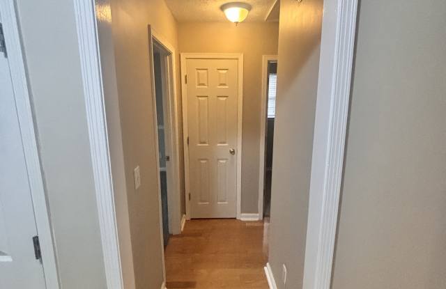 Photo of 6962 Oak Side Drive