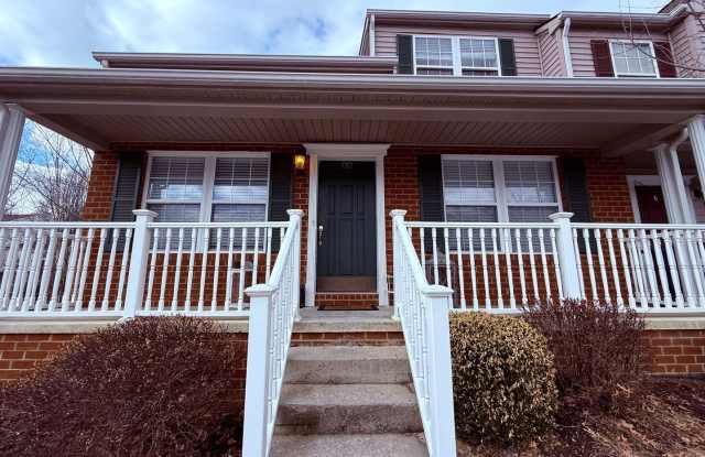 3 Bedroom, 2 Bath End Unit Townhouse