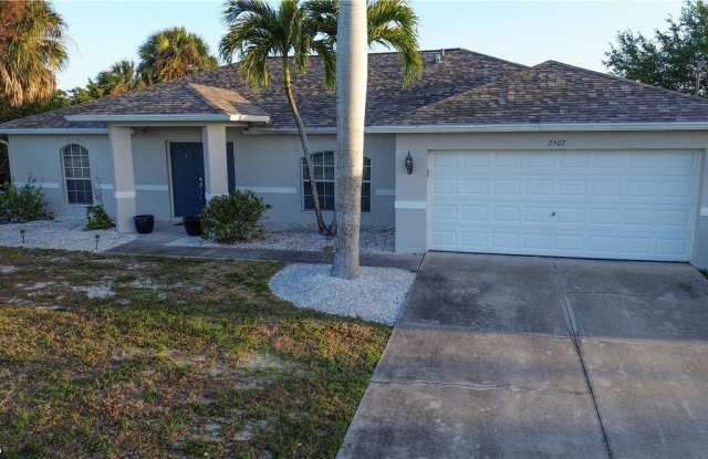 2507 Embers Parkway W