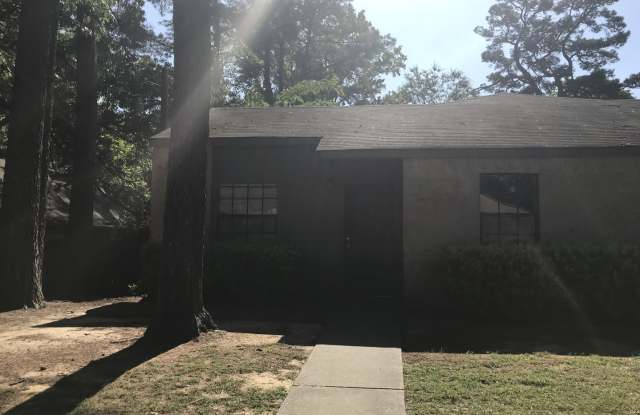 Photo of 3/2 with fenced yard