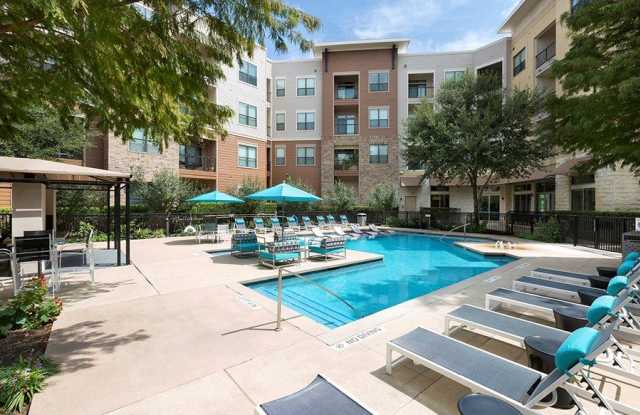 Photo of 4603 Mueller Blvd