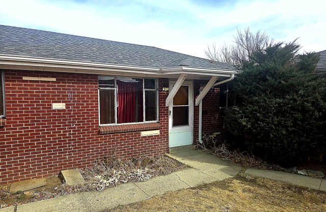 Charming 2-Bedroom Denver Apartment – Bright Living Space  Great Layout