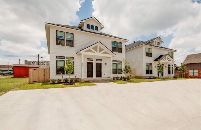 412 Macarthur Street - 414