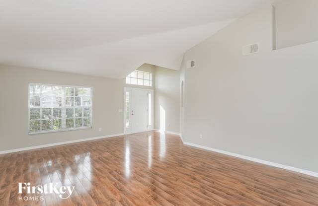 1523 Sweetspire Drive