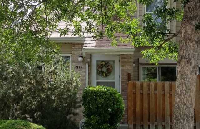 2112 Meadow Ct