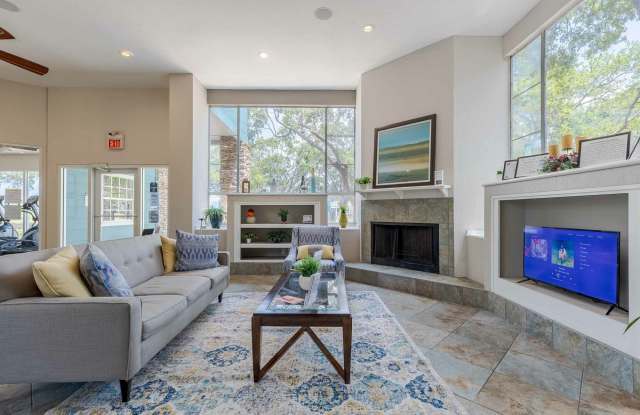 The Savannahs at James Landing Apartments