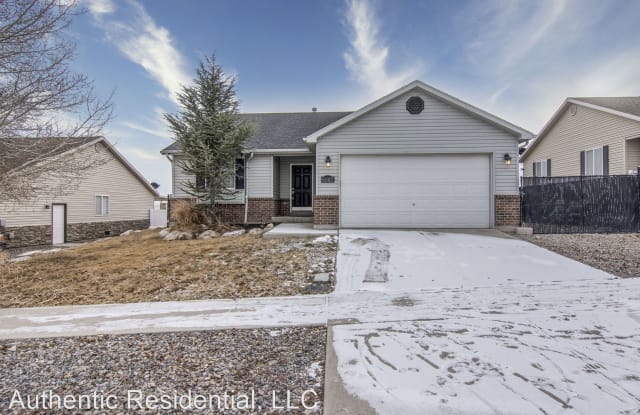 6567 W Sunrise Oak Drive - 6567 W Sunrise Oak Drive, West Jordan, UT 84081