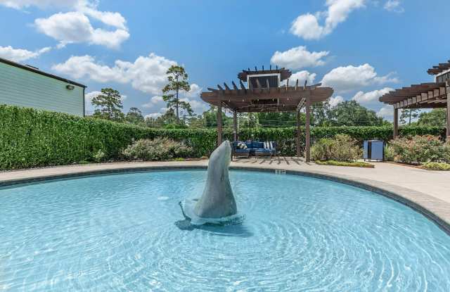 Montabella at Oak Forest Apartments