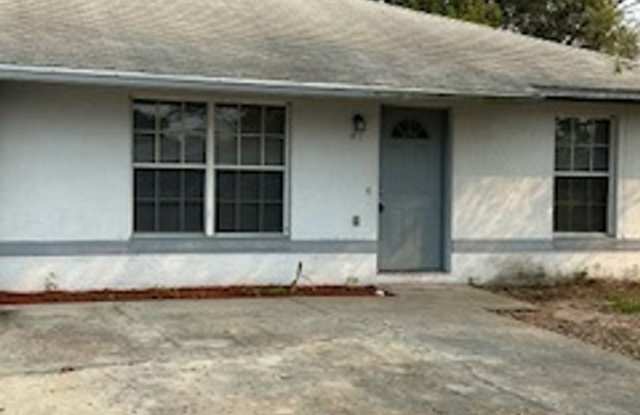 2/2 Duplex in St Cloud