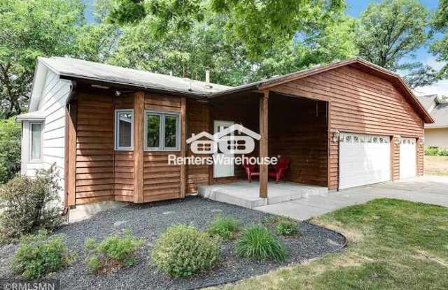 Photo of 19158 Yale Street Northwest