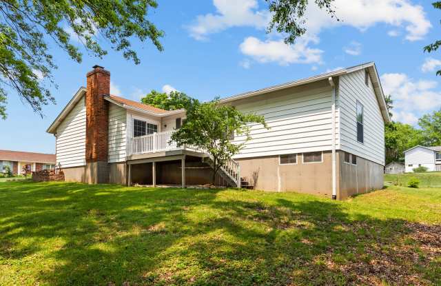 5552 Seagrave Ct
