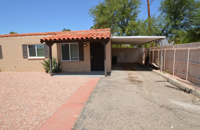 2615 E Fort Lowell Road - 2615 East Fort Lowell Road, Tucson, AZ 85716