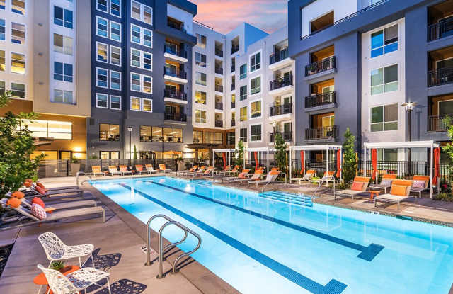 Photo of 808 West Apartments