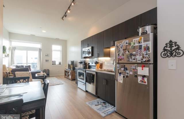 18 W GIRARD AVENUE unit: 302