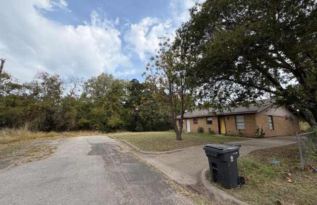 2205 Interurban Boulevard