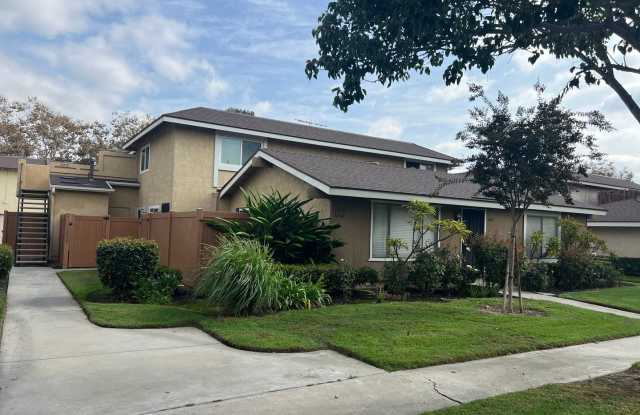 Photo of Cerritos Villas: Upper 3 Bedroom 1 Bath Unit