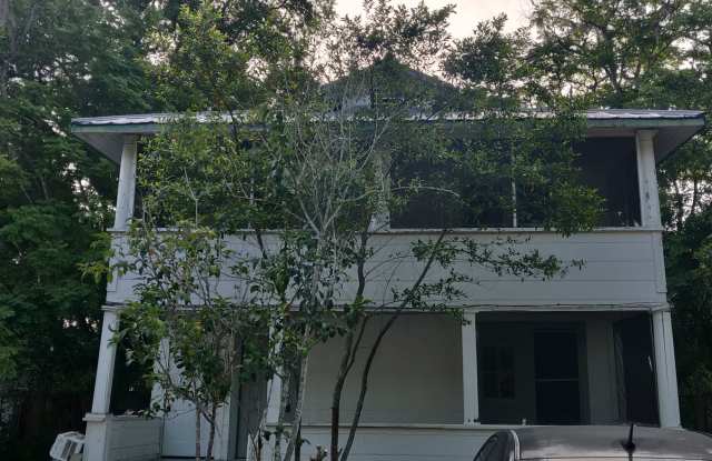 643 N. Orange Ave