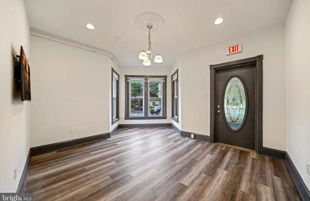 Photo of 119 S BROAD Street unit: 1