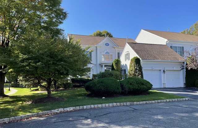 103 Twinberry Court - 103 Twinberry Court, Paramus, NJ 07652