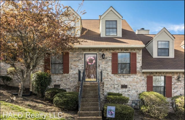 329 Deerpoint Drive - 329 Deerpoint Drive, Hendersonville, TN 37075