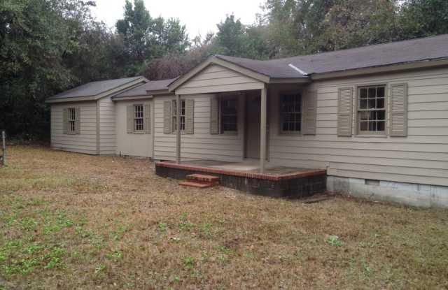 Photo of **AVAILABLE NOW**3 Bedroom / 1 Bathroom Home for Rent in Columbus***