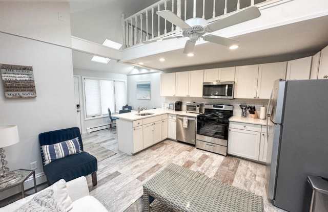 170 1st Avenue unit: 2