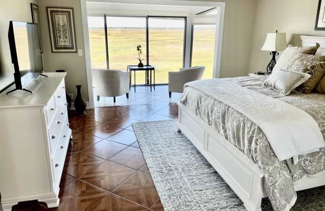 372 Moss Oak Circle