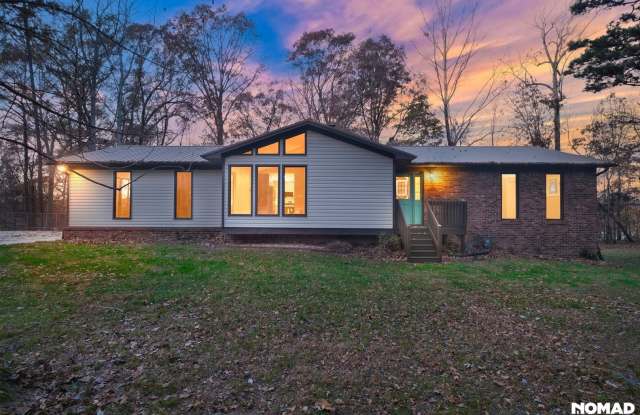 Photo of Spacious 4BR House in Thomasville