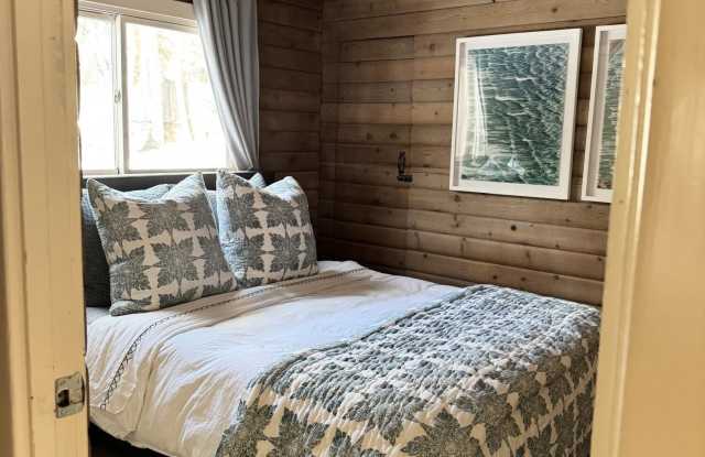 980 King Street unit: 1