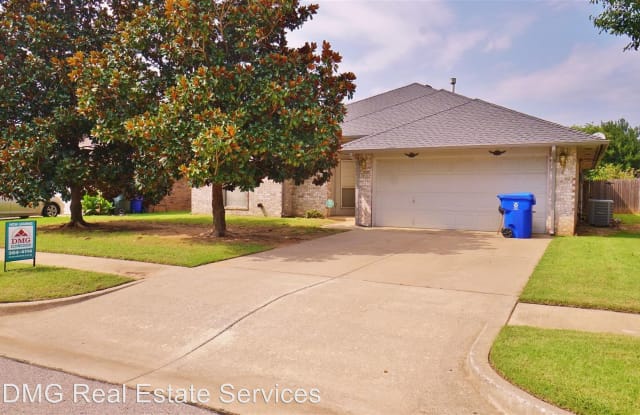 505 Verreaux Dr - 505 Verreaux Drive, Norman, OK 73072