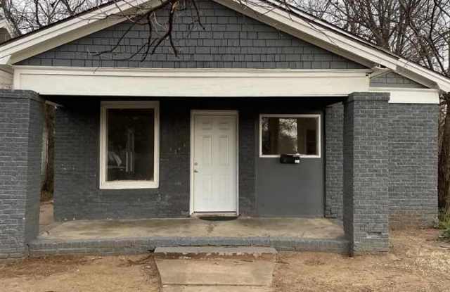 Photo of 2215 TAYLOR STREET