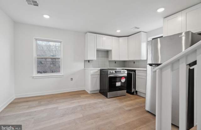 1873 FRANKFORD AVENUE unit: 3F