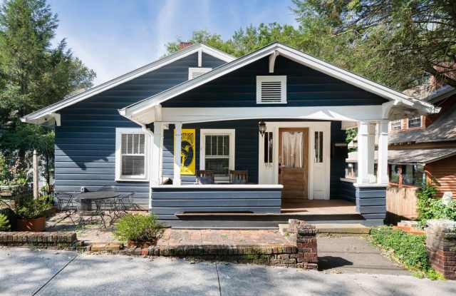 Beautifully Updated House - Awesome Montford Location