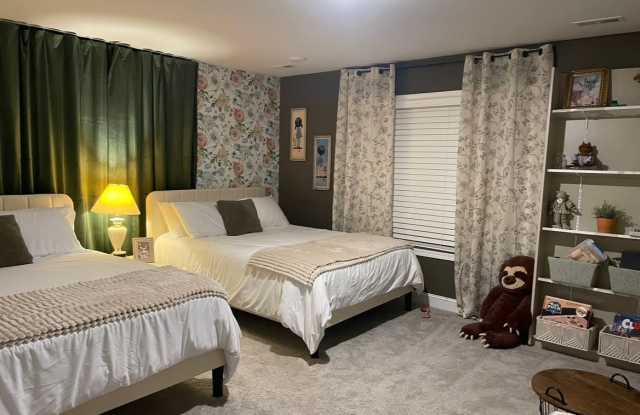 17664 Eastmoor Street