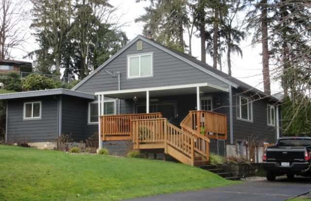 Must See! 3bd 2.5ba in Vancouver - Avail. Now!