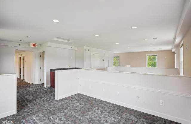 731 WALKER Road unit: A2