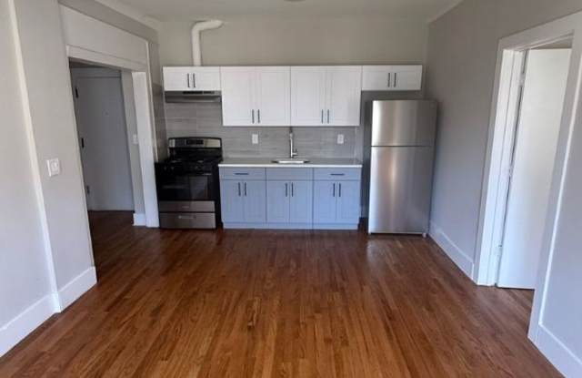 Photo of 501 W 7th St