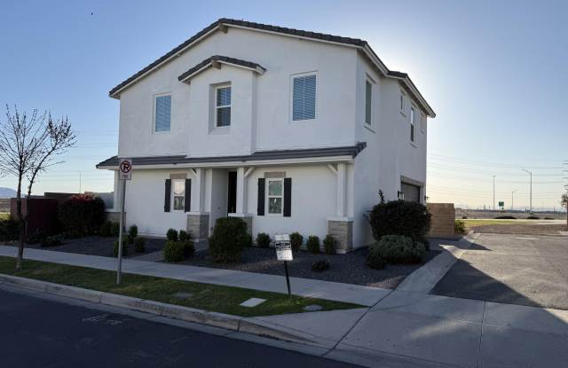 5552 S DILLON Circle