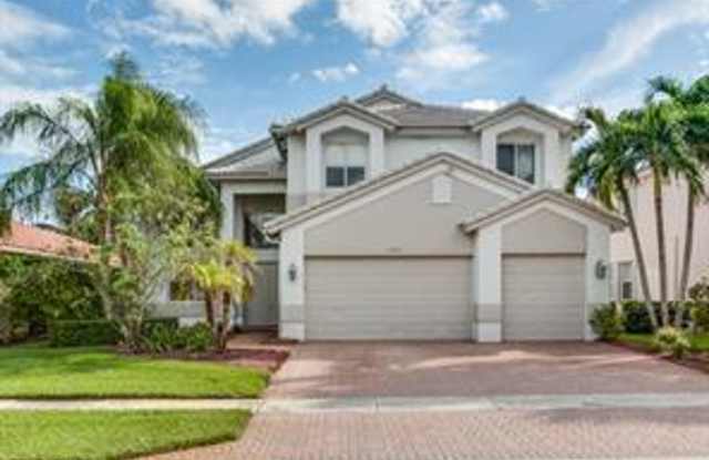 Photo of Furnished Rental 5 bedroom 3 bathroom in Prestigious Isles at Wellington!
